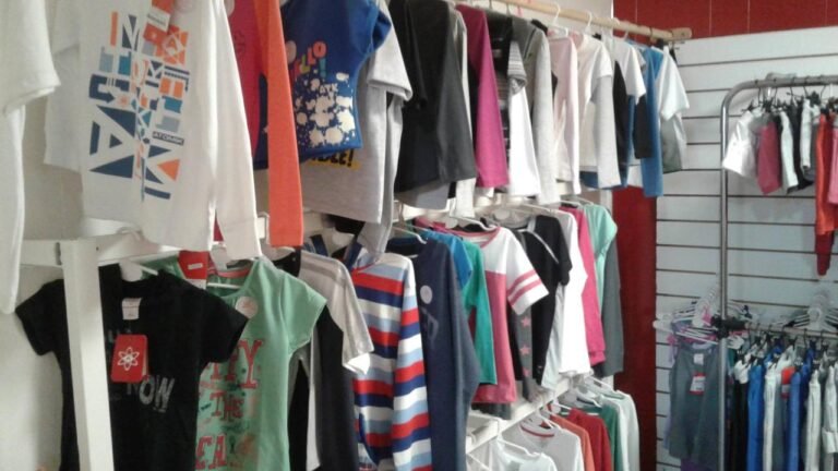 Tiendas outlet en Almirante Brown