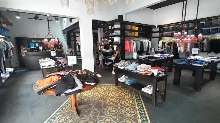 Tiendas outlet en Villa del Parque