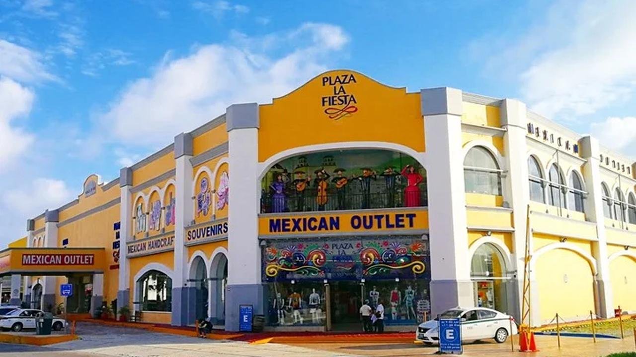 Plaza La Fiesta