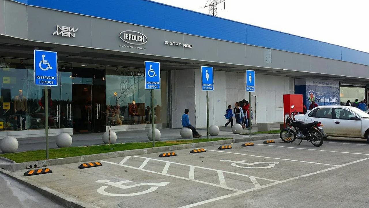 Ferouch Outlet San Pedro