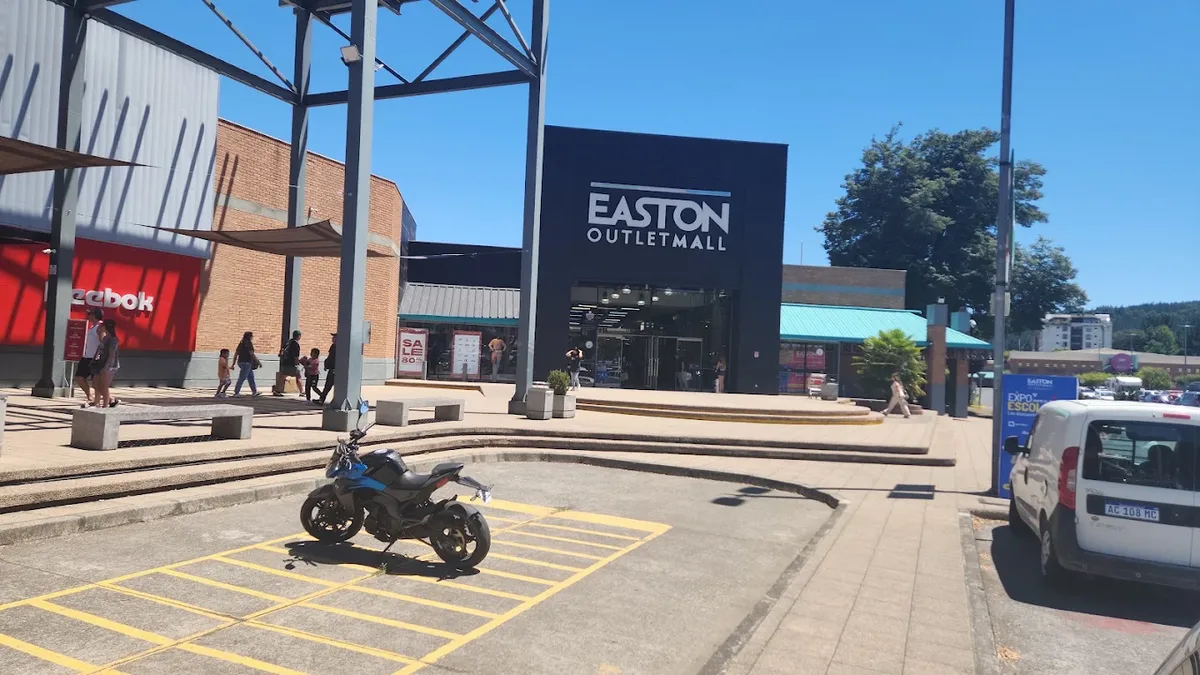 Fagus Easton Outlet Mall Temuco