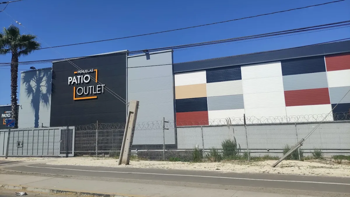 Patio Outlet Peñuelas de Coquimbo